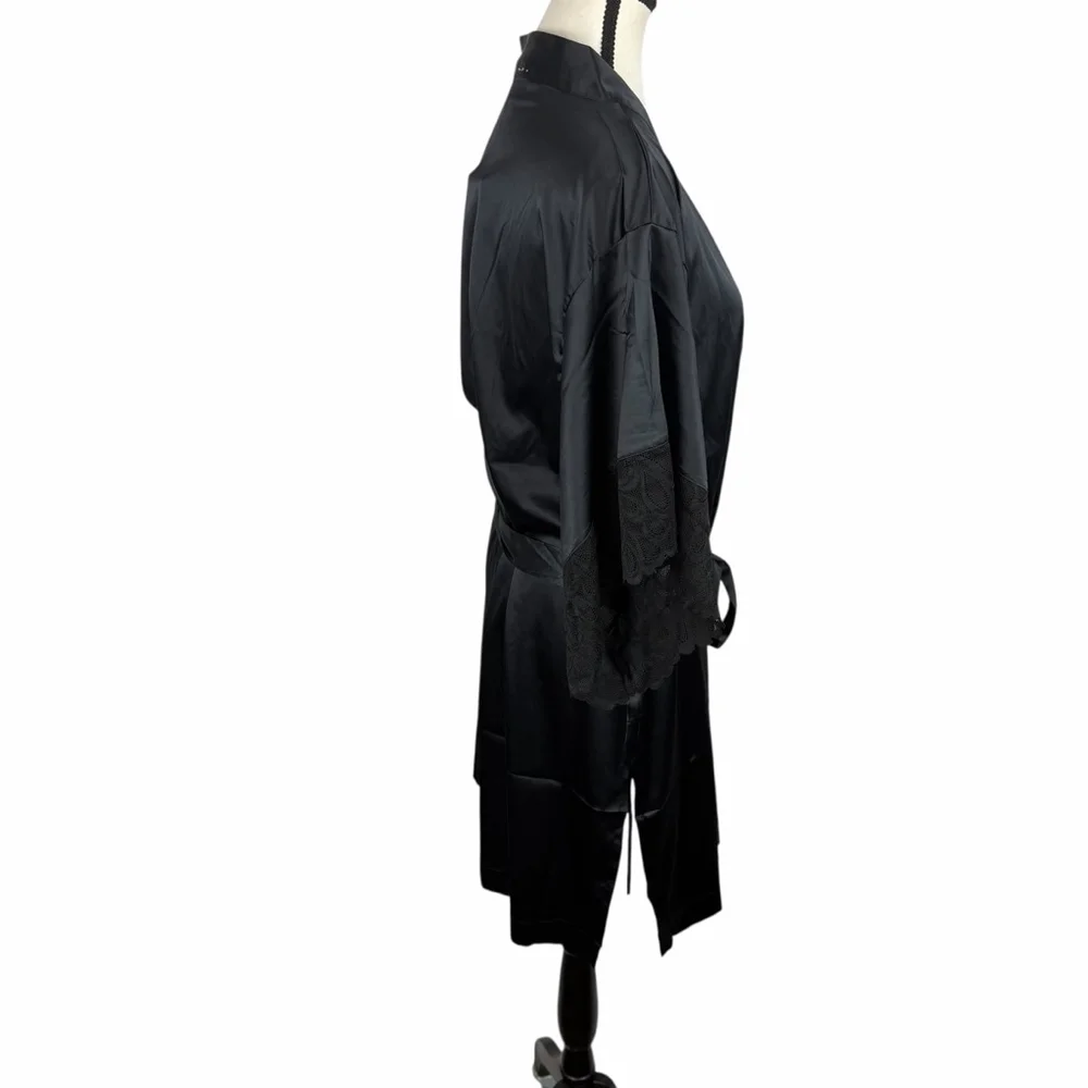 Savage X Fenty Black Satin Lace Robe Medium Lingerie Kimono Rihanna Boudoir